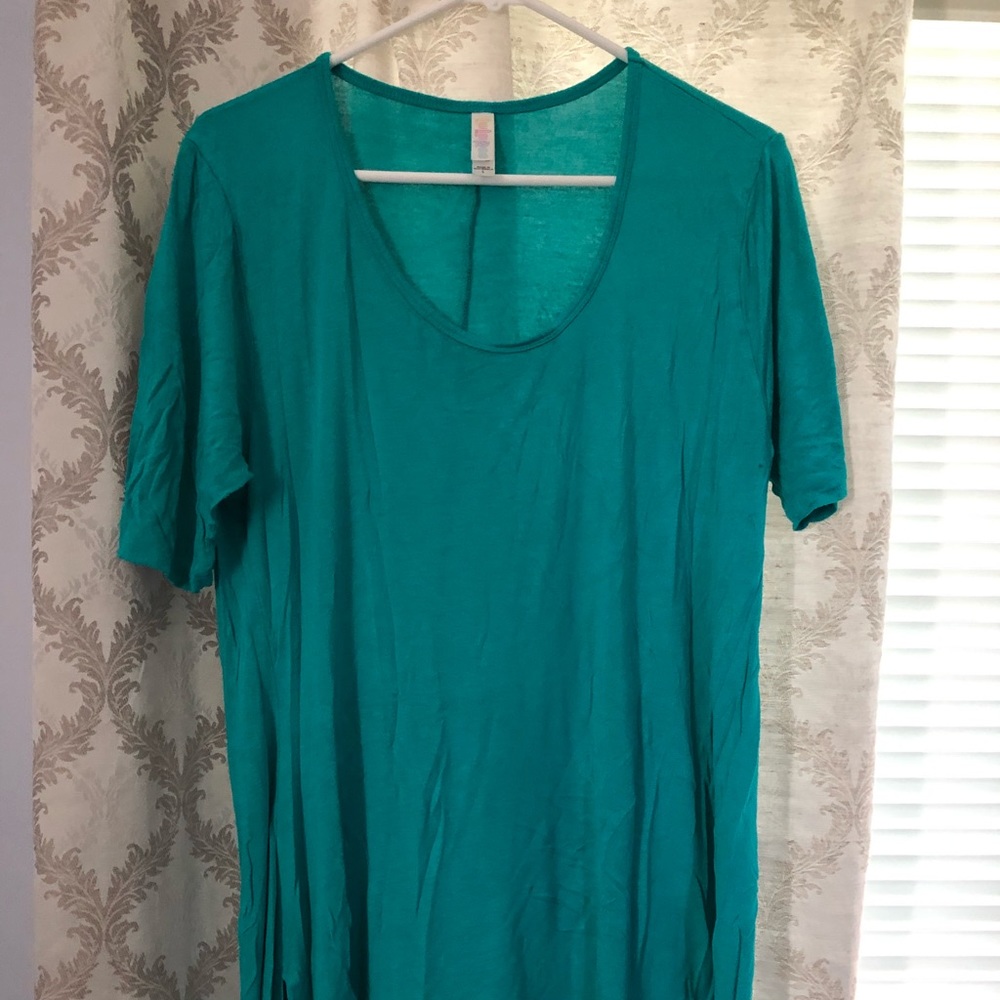 LuLaRoe Perfect Tee